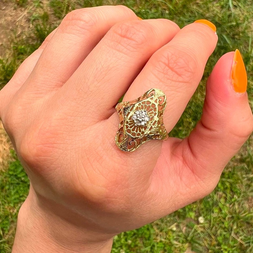 10k Yellow Gold Diamond Cluster Filigree Art Deco Style Dinner Ring